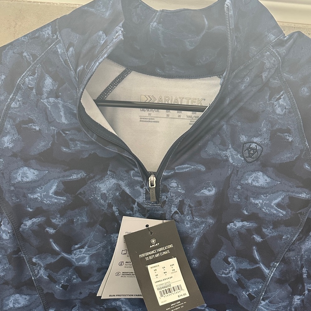 Ariat Women's Blue Patterned zip shirt - Picture 4 of 5